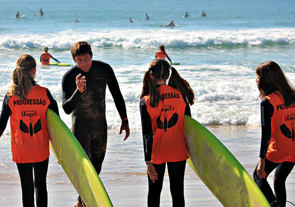 Aulas de Surf Regulares - Escola de Surf Angels Surf School (nível 2)