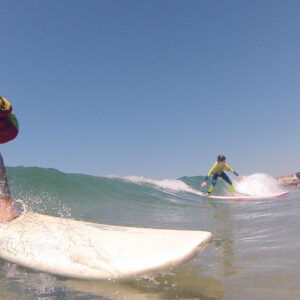 Aulas de Surf Crianças - Escola de Surf Angels Surf School (10)